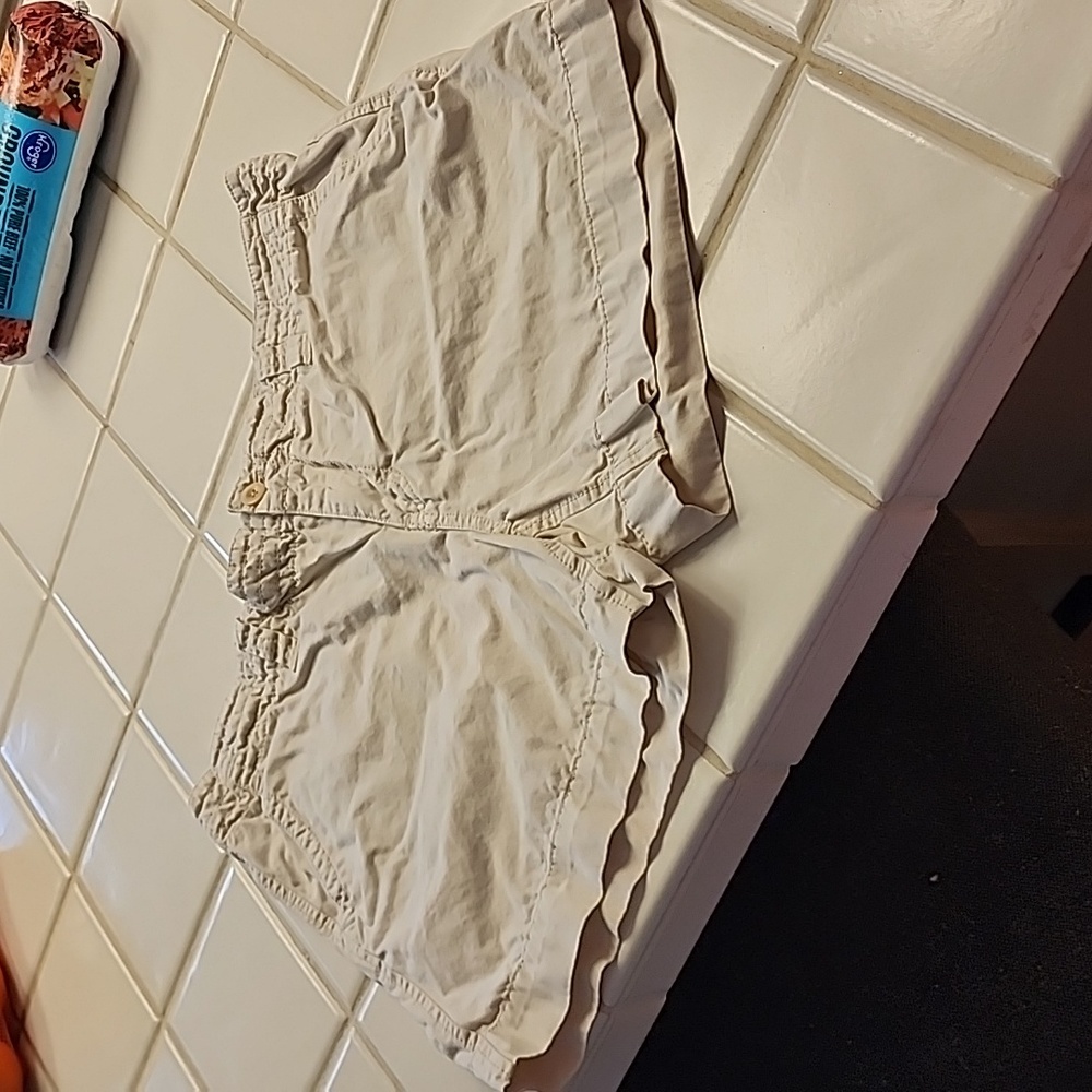 Like new gap shorts